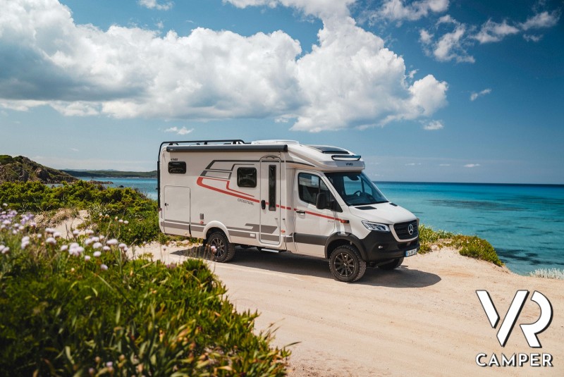 Hymer ML-T 580 Crosstrail su spiaggia della Sardegna